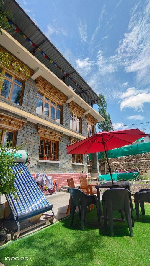 Hidden Leaf Homestay Leh Exterior foto