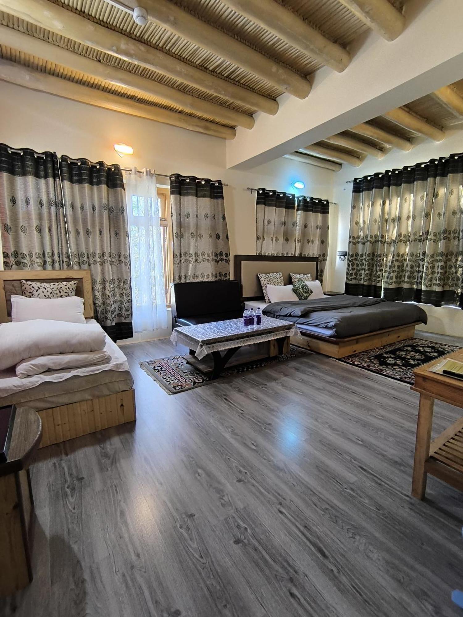 Hidden Leaf Homestay Leh Quarto foto