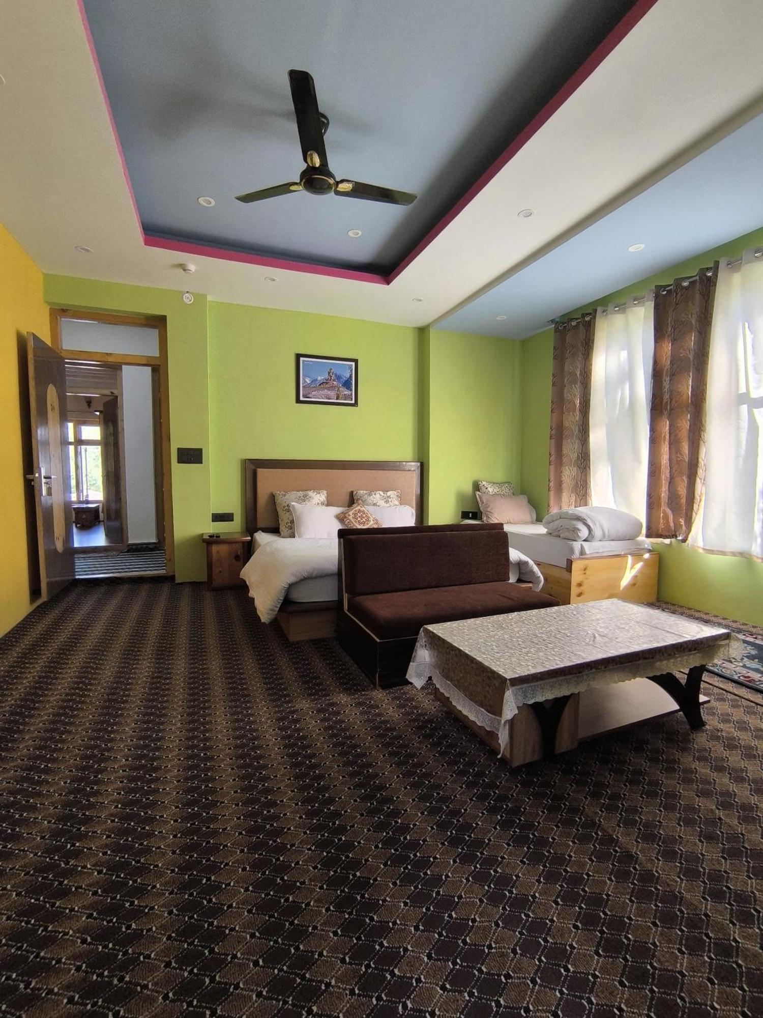 Hidden Leaf Homestay Leh Quarto foto